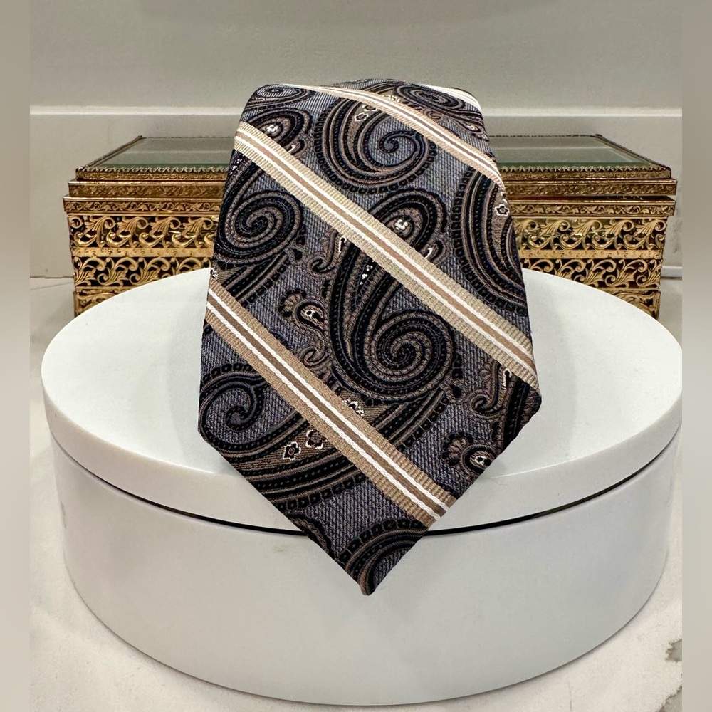 Pronto Uomo Platinum - Handmade Silk Tie - Paisley Overlaid with Stripes - EUC